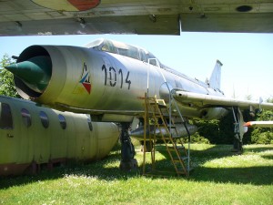 Su-7U